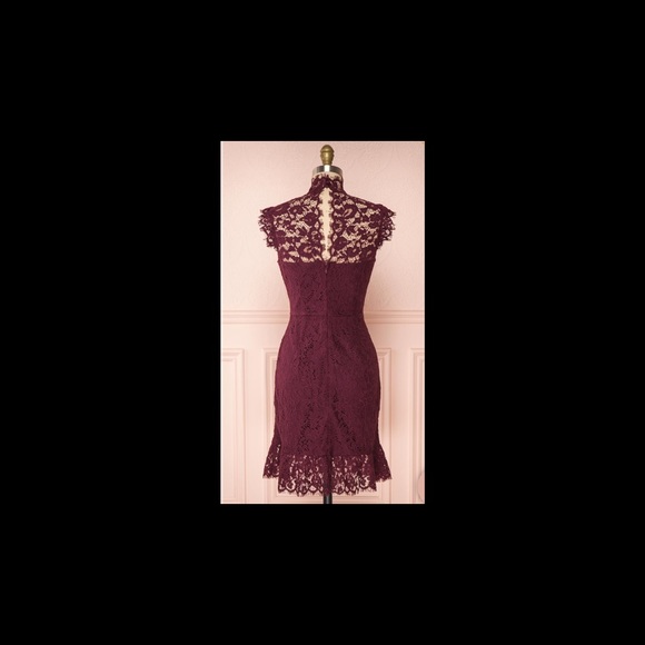 Burgundy Lace Dress - Picture 4 of 4